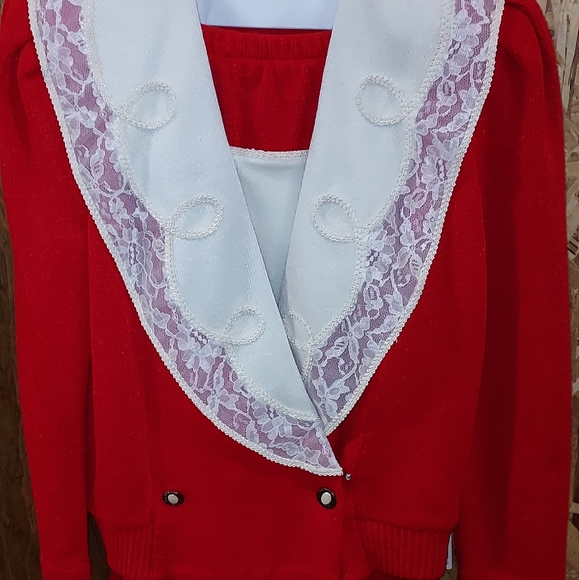 Dresses - Picture 3 of 3